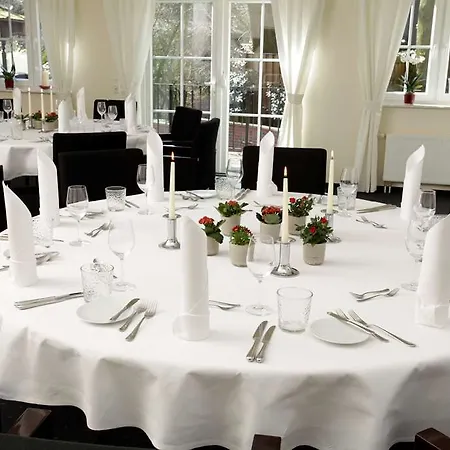 Worpsweder Tor Отель 4*